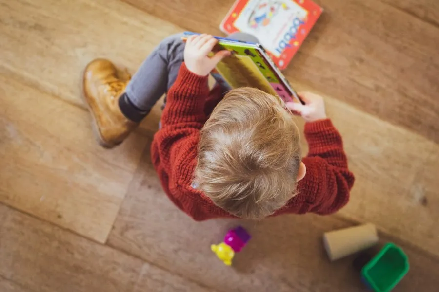 reading with children benefits studies